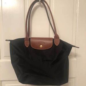 Black longchamp tote